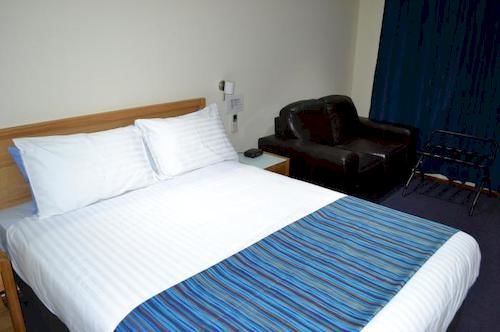 Denman Motor Inn Extérieur photo